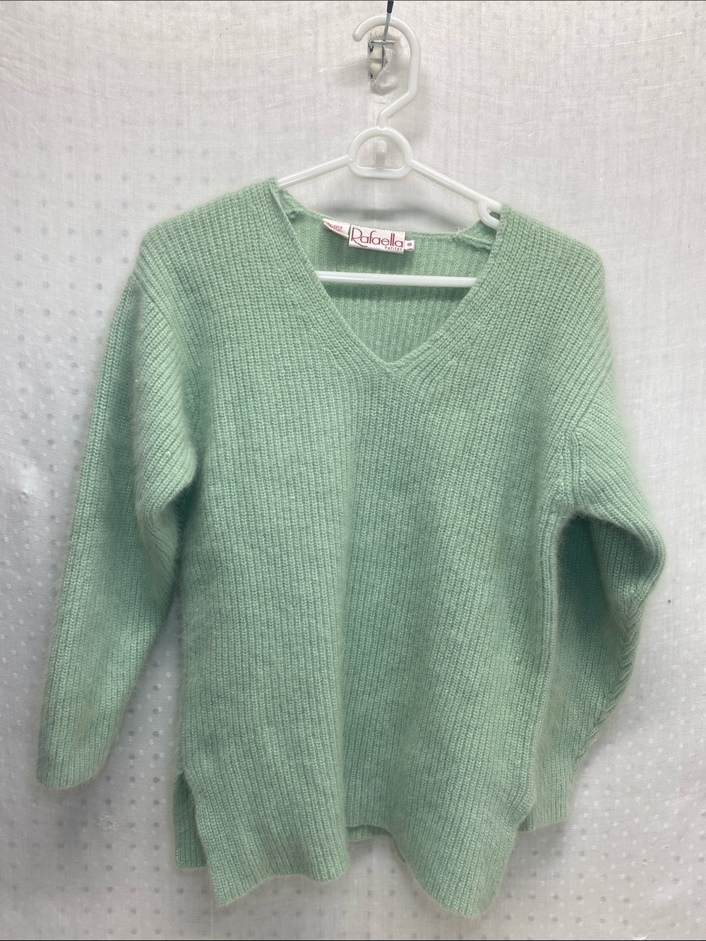 Vtg Rafaella Petites S‎ Pastel Mint V-Neck Ribbed Sweater Angora Lambswool Blend